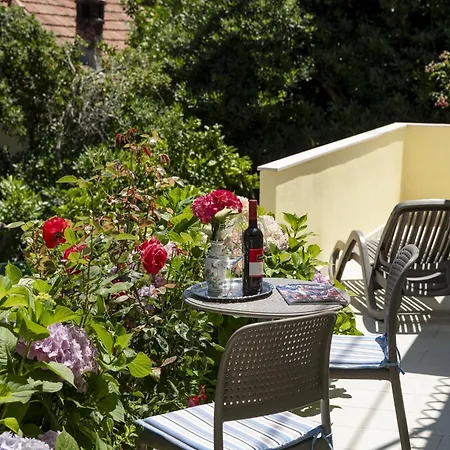 Rose- Comfort Double With Balcony And Sea View Апартаменты