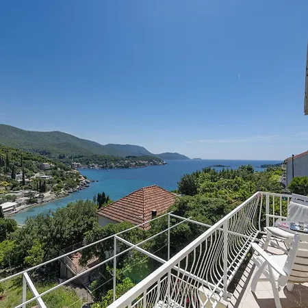 Apartament Rose- Comfort Double With Balcony And Sea View Molunat